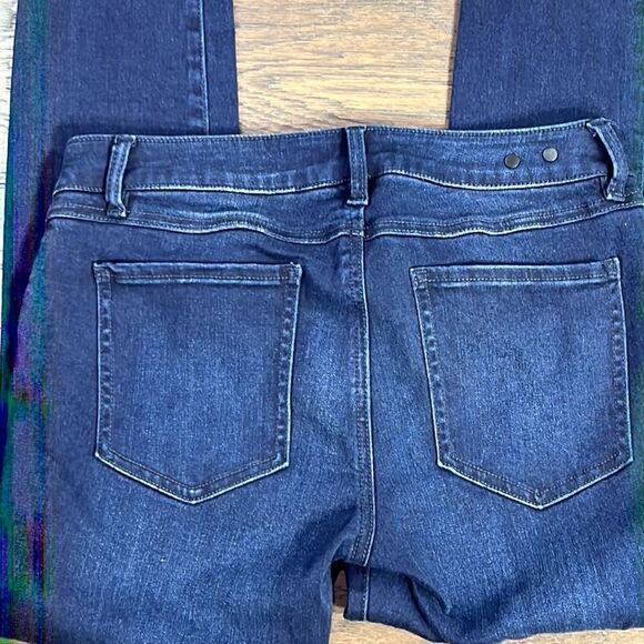 CABI Dusk Destructed Skinny Jeans Sz 6 #3193 EUC - Picture 5 of 7